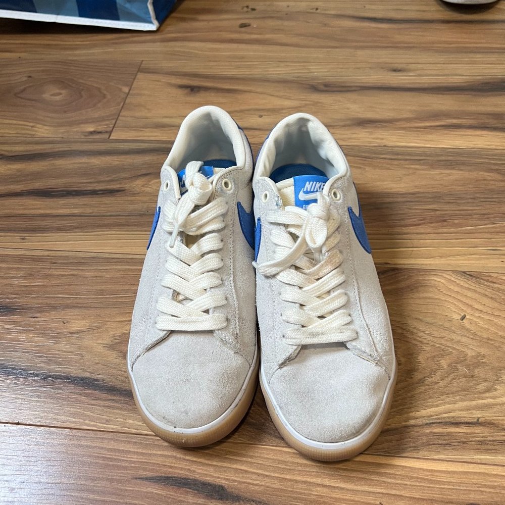 Nike Low Top Blazers